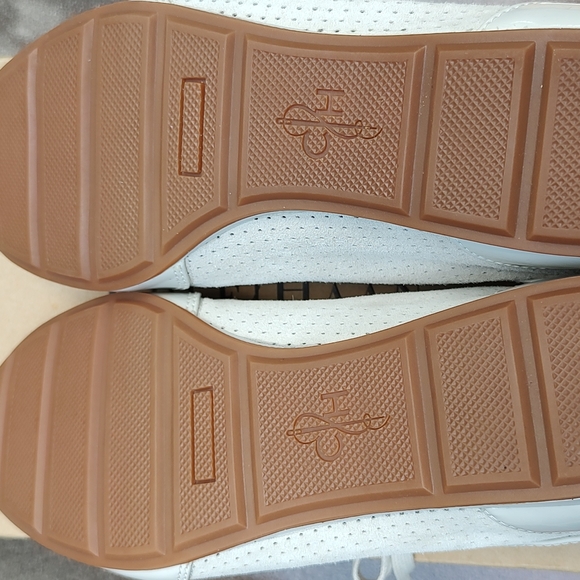 Cole Haan oxford size 9 - Picture 5 of 7